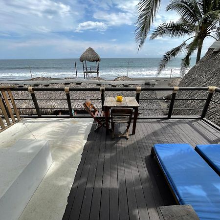Johnnys Place Hotel Monterrico Esterno foto