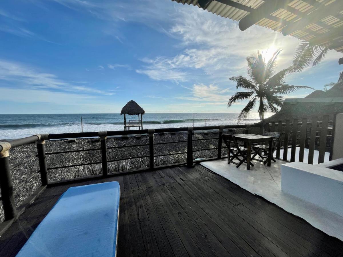 Johnnys Place Hotel Monterrico Esterno foto